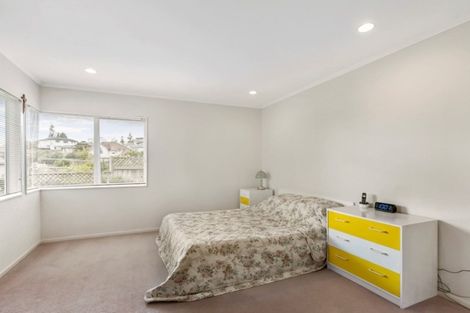Photo of property in 52 Velma Road, Hillcrest, Auckland, 0627