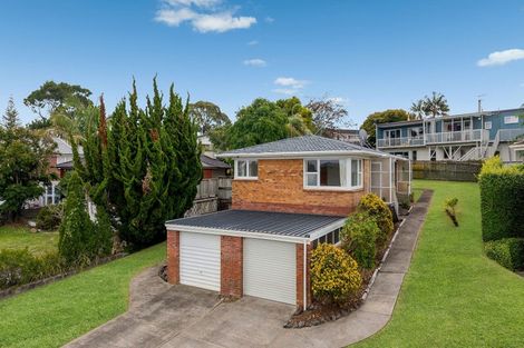 Photo of property in 1/16 Portadown Avenue, Pakuranga Heights, Auckland, 2010