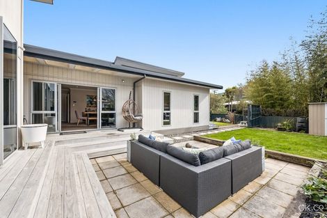Photo of property in 21 Pempsey Street, Silverstream, Upper Hutt, 5019