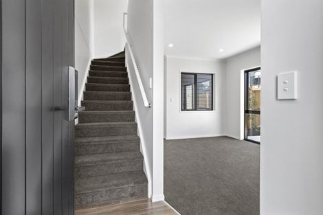 Photo of property in 2/10 Charlemont Street, Whitiora, Hamilton, 3200