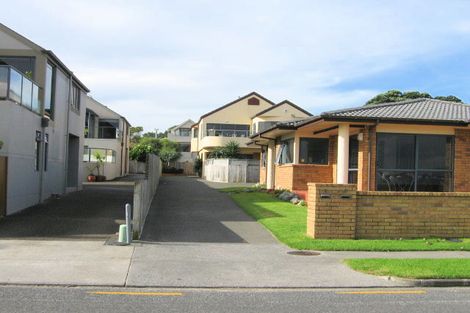 Photo of property in 2/21 The Parade, Bucklands Beach, Auckland, 2012