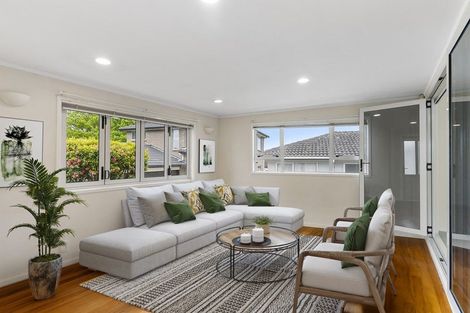 Photo of property in 62 Hutchinsons Road, Bucklands Beach, Auckland, 2014