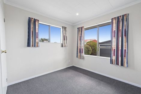 Photo of property in 25 Rimu Street, Levin, 5510