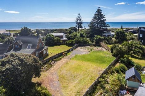 Photo of property in 5 Babbacombe Avenue, Otaki Beach, Otaki, 5512