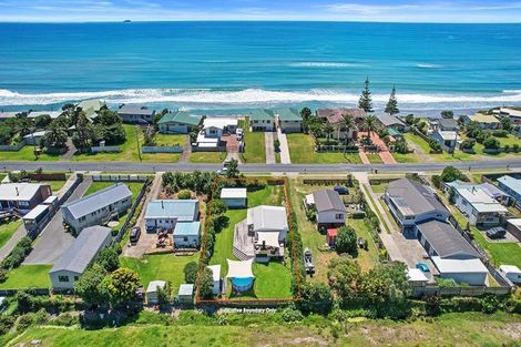 Photo of property in 188 Pukehina Parade, Pukehina, 3189