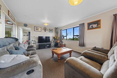 Photo of property in 177 Wairere Road, Waitakere, Henderson, 0782