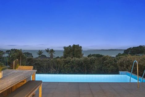 Photo of property in 36a Glenelg Road, Red Beach, 0932