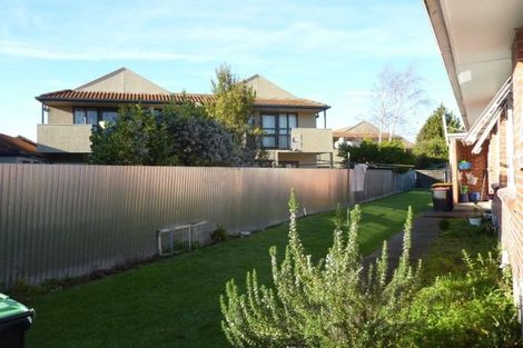 Photo of property in 2/13 Nelson Street, Riccarton, Christchurch, 8011
