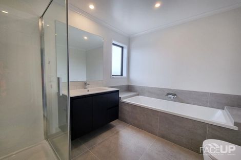 Photo of property in 2 Oma Hoiho Place, Westgate, Auckland, 0614