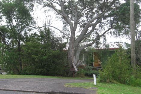 Photo of property in 24 Deane Avenue, Titirangi, Auckland, 0604