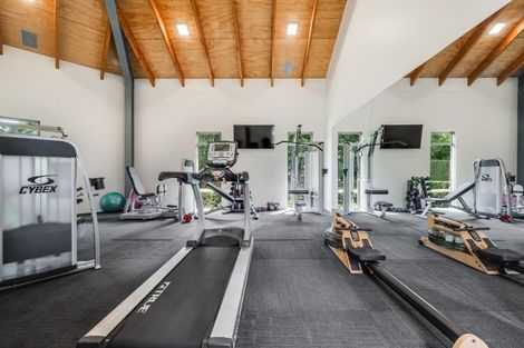 Photo of property in 42 Porterfield Road, Whitford, Howick, 2571