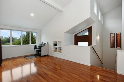 Photo of property in 132 River Road, Hamilton East, Hamilton, 3216