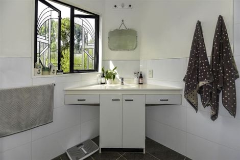 Photo of property in 2a Ticehurst Terrace, Lyttelton, 8082