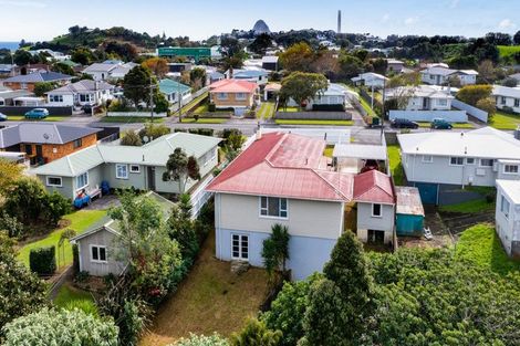 Photo of property in 237 Omata Road, Spotswood, New Plymouth, 4310