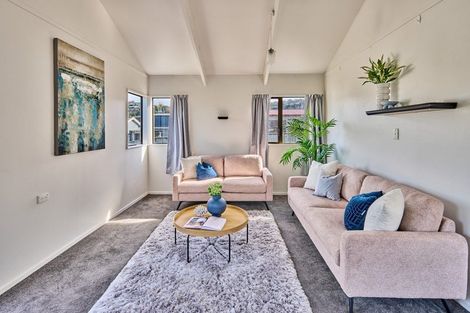 Photo of property in 6 Trent Street, Island Bay, Wellington, 6023