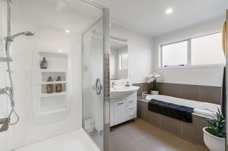 Photo of property in 18 Trinidad Place, Flagstaff, Hamilton, 3210