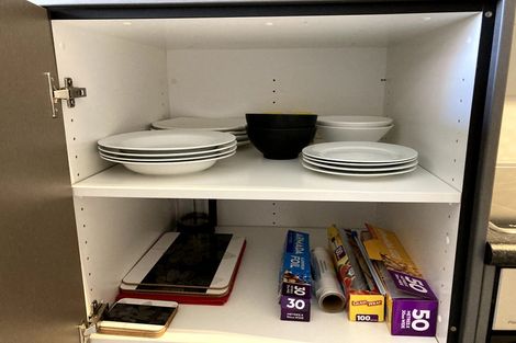 Photo of property in Atrium Towers, 6a/154 The Terrace, Wellington Central, Wellington, 6011