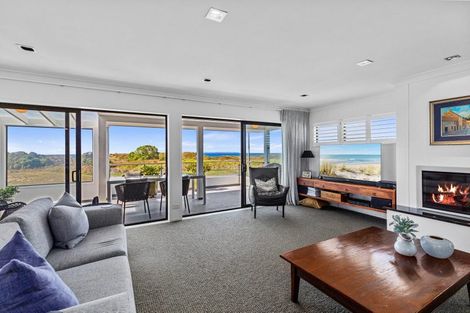 Photo of property in 820a Papamoa Beach Road, Papamoa Beach, Papamoa, 3118