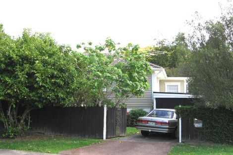 Photo of property in 2 Palmer Avenue, Glen Eden, Auckland, 0602