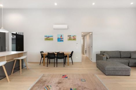 Photo of property in 11 Cleland Close, Wanaka, 9382