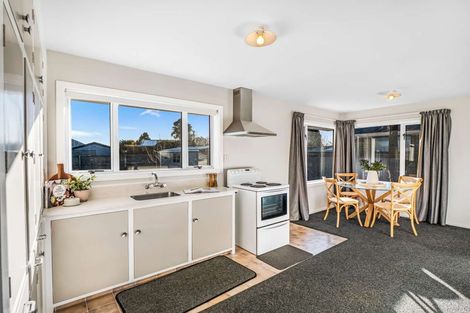 Photo of property in 19 Glenora Place, Hornby, Christchurch, 8042