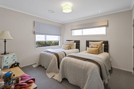 Photo of property in 59 Lismore Street, Merrilands, New Plymouth, 4312