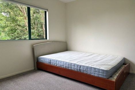 Photo of property in 765 East Coast Road, Northcross, Auckland, 0630