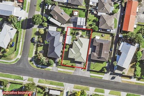 Photo of property in 11 Mcleod Road, Weymouth, Auckland, 2103