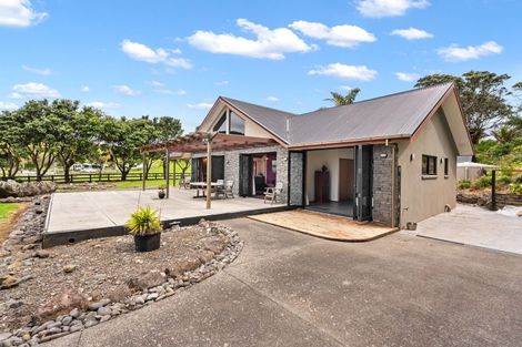Photo of property in 178 Ngahau Bay Road, Helena Bay, Hikurangi, 0184