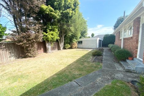 Photo of property in 5 Sealy Place, Bryndwr, Christchurch, 8053