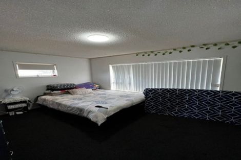 Photo of property in 14 Rangataua Place, Manurewa, Auckland, 2102