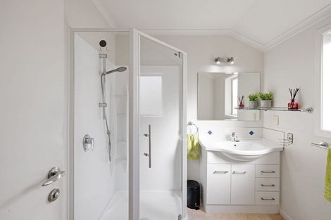 Photo of property in 11 Norfolk Drive, Cambridge, 3434