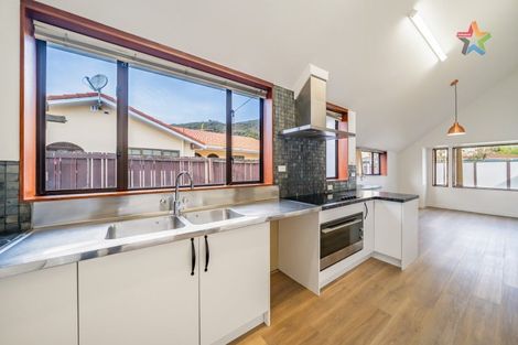 Photo of property in 34 Waddington Drive, Naenae, Lower Hutt, 5011