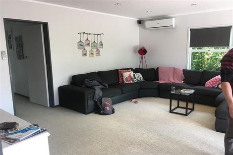 Photo of property in 12 Taonui Street, Rosehill, Papakura, 2113