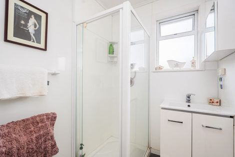 Photo of property in 2a Montgomery Avenue, Onerahi, Whangarei, 0110