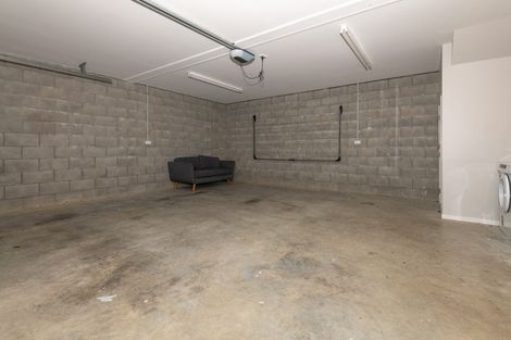 Photo of property in 3 Cessna Way, Newlands, Wellington, 6037