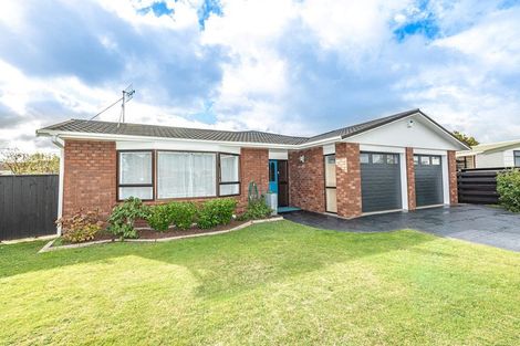 Photo of property in 3 Warwick Place, Springvale, Whanganui, 4501