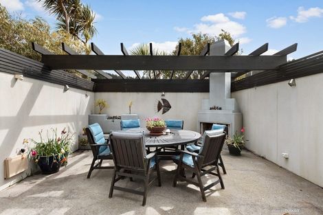 Photo of property in 3 Halewood Grove, Churton Park, Wellington, 6037