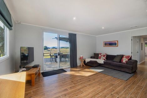 Photo of property in 141 Karioitahi Road, Waiuku, 2683