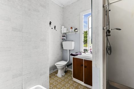 Photo of property in 31 David Street, Westown, New Plymouth, 4310