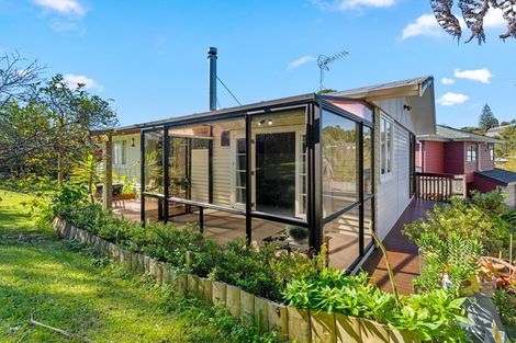 Photo of property in 1/11a Agincourt Street, Glenfield, Auckland, 0629