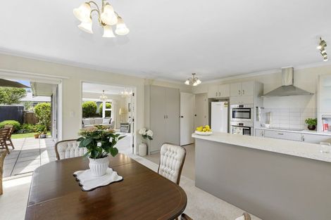 Photo of property in 31b Wai-iti Crescent, Woburn, Lower Hutt, 5010