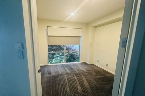 Photo of property in 22 Oak Bark Drive, Schnapper Rock, Auckland, 0632