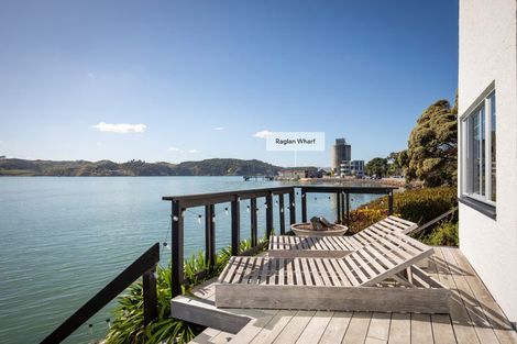 Photo of property in Wallis Street, Raglan, 3225