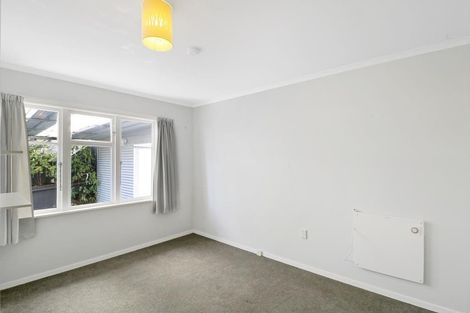Photo of property in 93 Normandale Road, Normandale, Lower Hutt, 5010