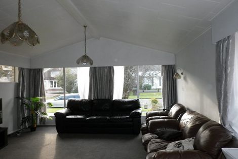 Photo of property in 72 California Drive, Totara Park, Upper Hutt, 5018