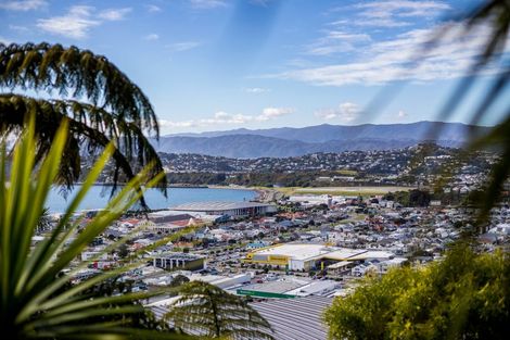 Photo of property in 114 Duncan Terrace, Kilbirnie, Wellington, 6022