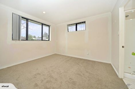 Photo of property in 8 Scotts Field Drive, Takanini, 2112