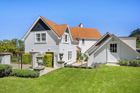 Photo of property in 60 Cheviot Road, Lowry Bay, Lower Hutt, 5013