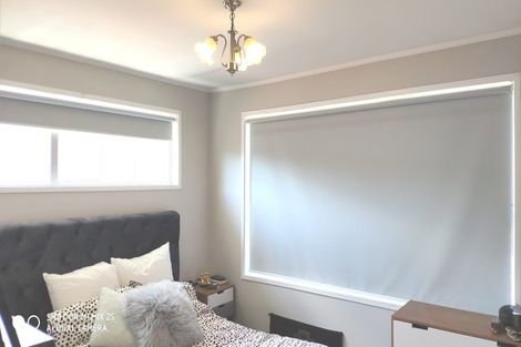 Photo of property in 15 Kelman Road, Kelston, Auckland, 0602